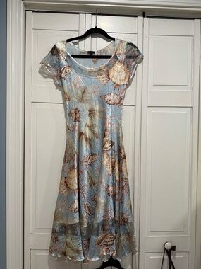 Komarov crinkle seashell midi dress size large EUC